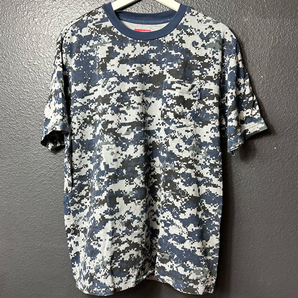 Supreme Men's Navy Digi Camo Short Sleeve Pocket Tee Size Large - Picture 3 of 8